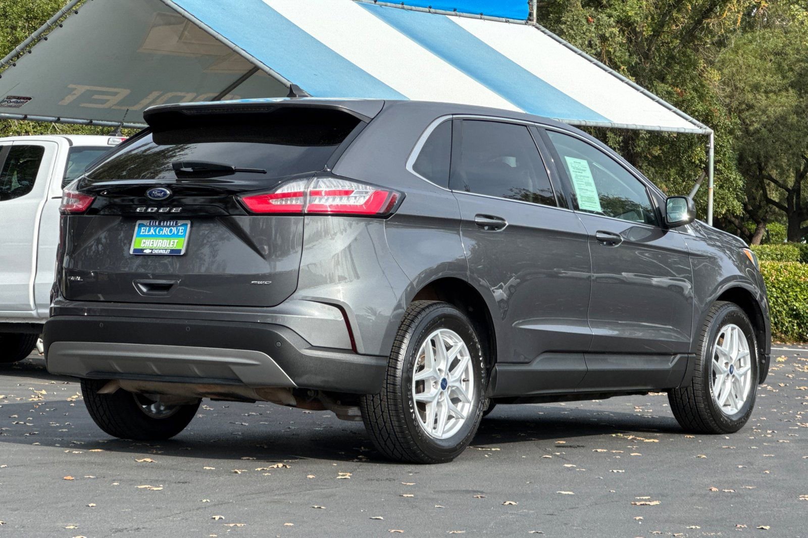 Used 2022 Ford Edge SEL image 3