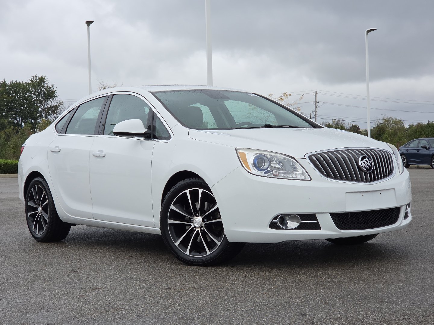 Used 2016 Buick Verano Sport Touring w/ Experience Buick Package FWD image 2