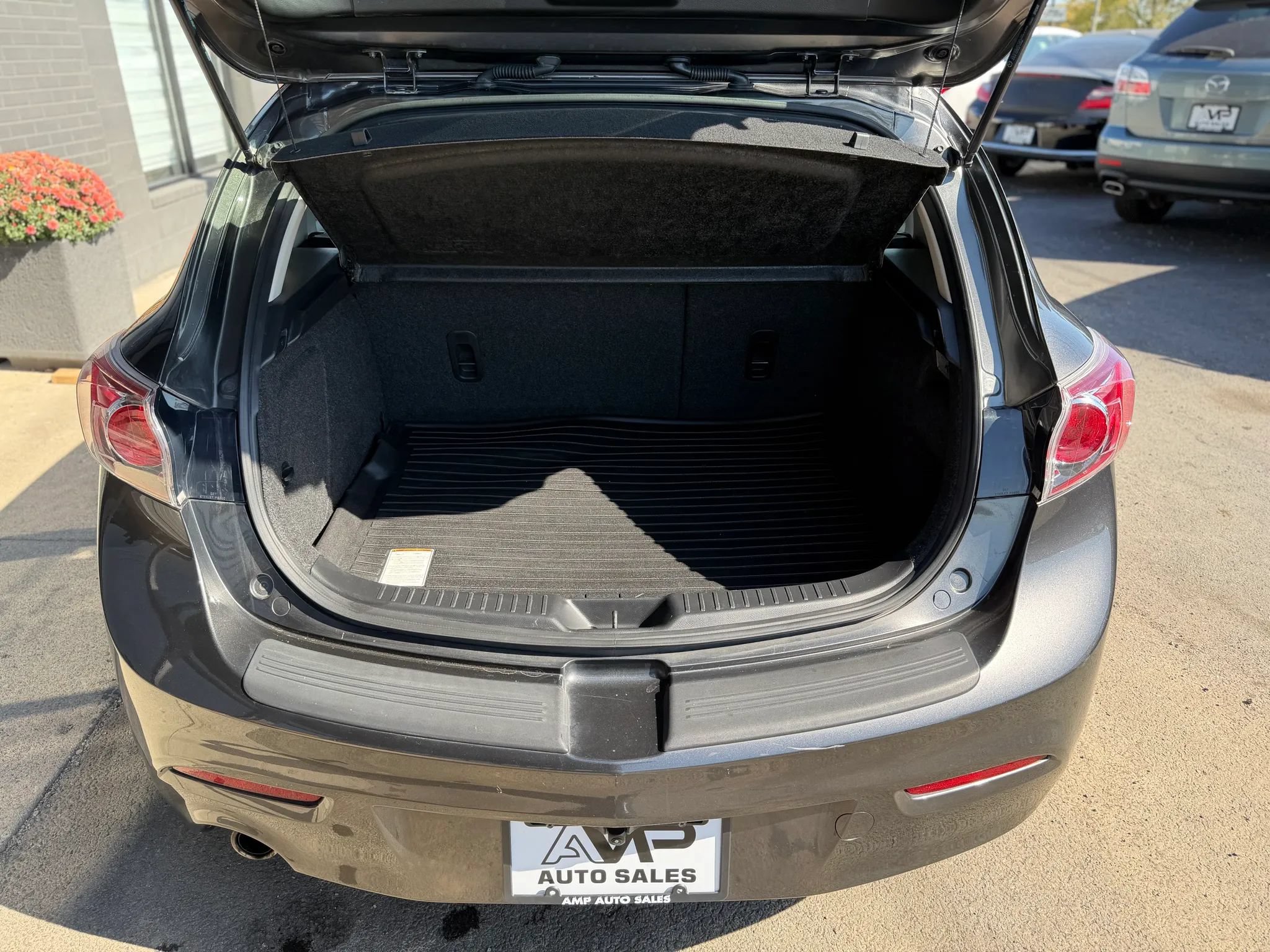 Used 2012 MAZDA MAZDA3 i Touring FWD image 17