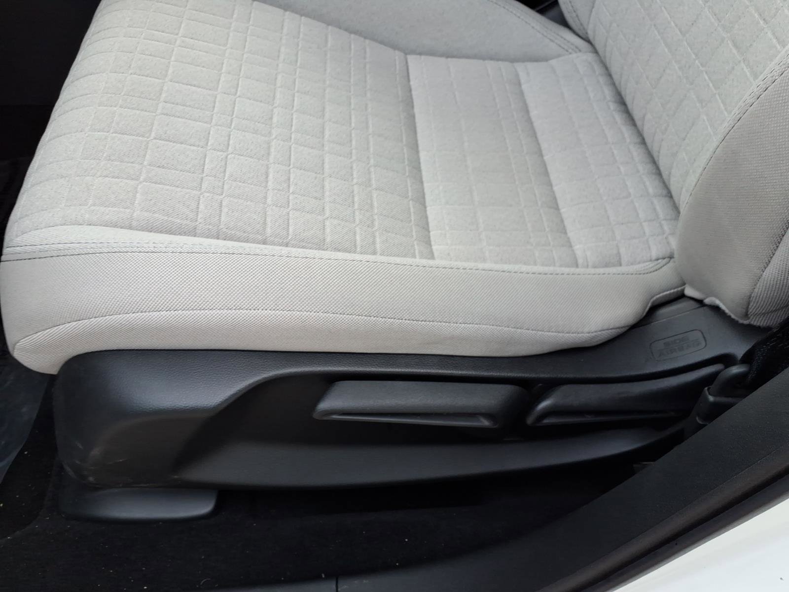 Used 2023 Honda HR-V LX image 14