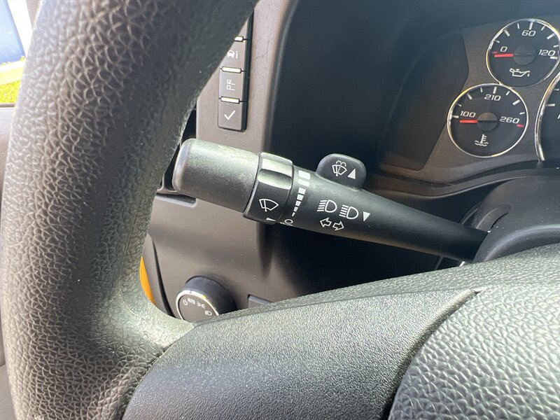 Used 2021 GMC Savana 3500 Extended w/ Power Convenience Package RWD image 22