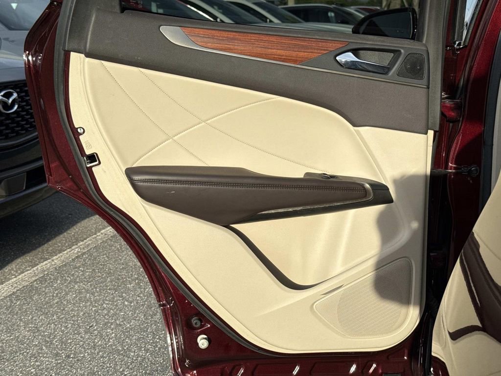 Used 2017 Lincoln MKC Select w/ Select Plus Package image 13