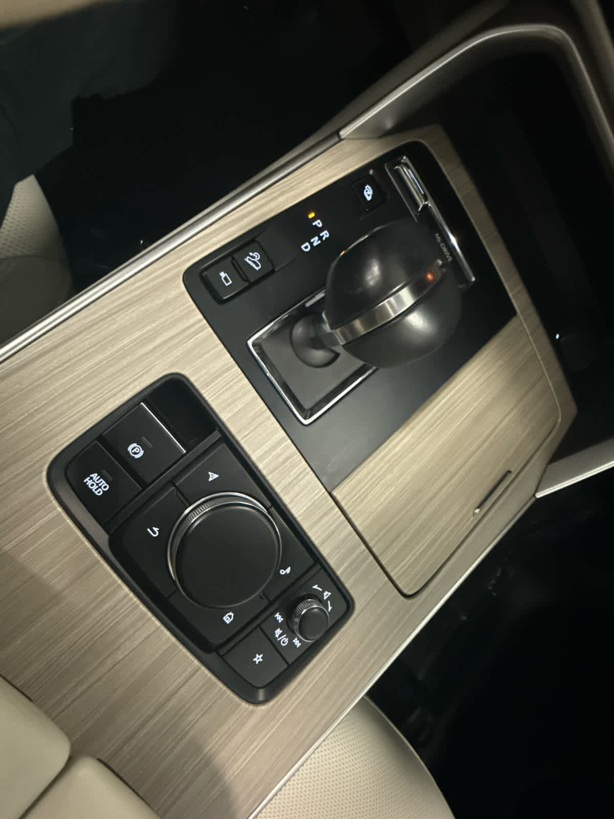 Certified 2024 MAZDA CX-90 Plug-In Hybrid w/ Premium Plus image 17