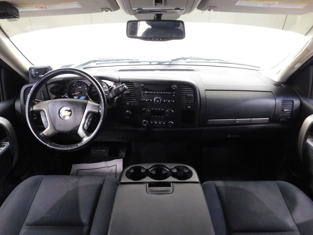Used 2011 Chevrolet Silverado 2500 LT w/ Interior Plus Package AWD/4WD image 43