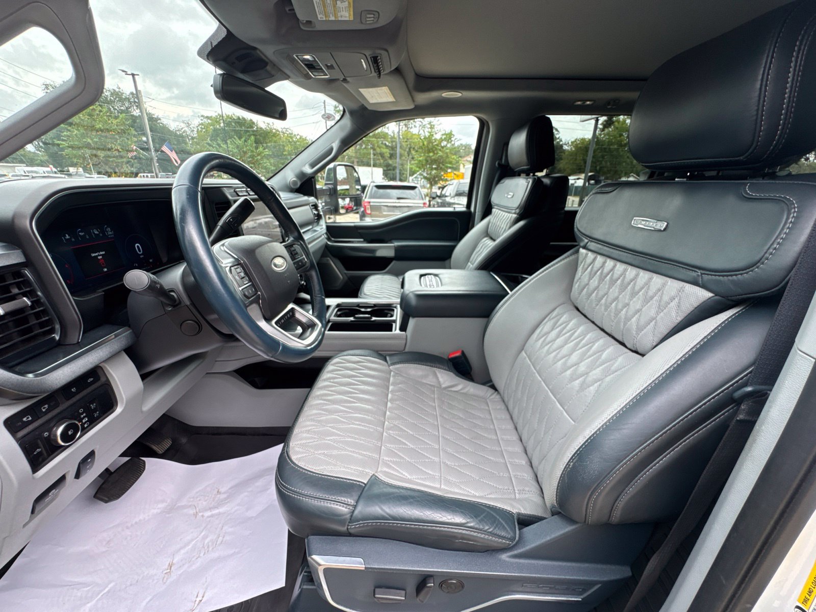 Used 2024 Ford F350 Limited w/ FX4 Off-Road Package AWD/4WD image 15