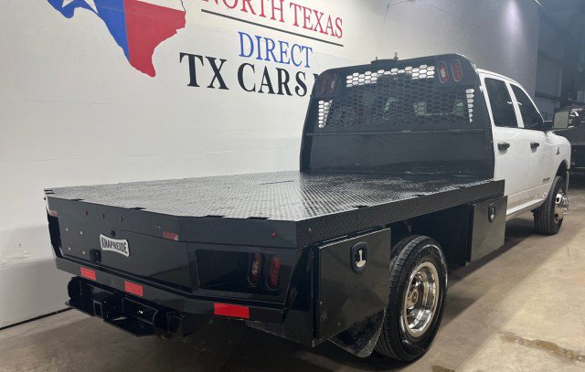Used 2022 RAM 3500 Tradesman w/ Chrome Appearance Group AWD/4WD image 6