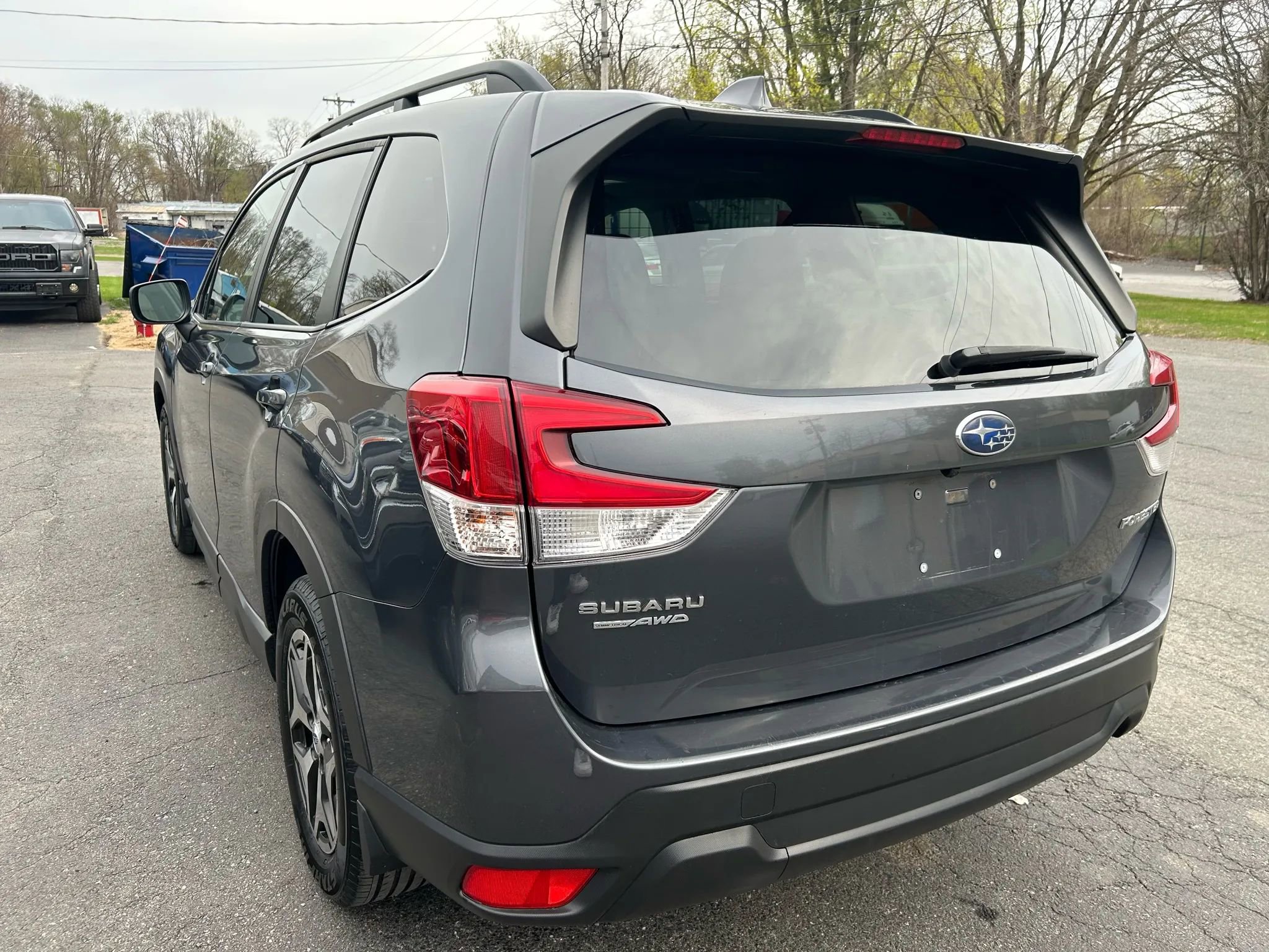 Used 2021 Subaru Forester Premium AWD/4WD image 7