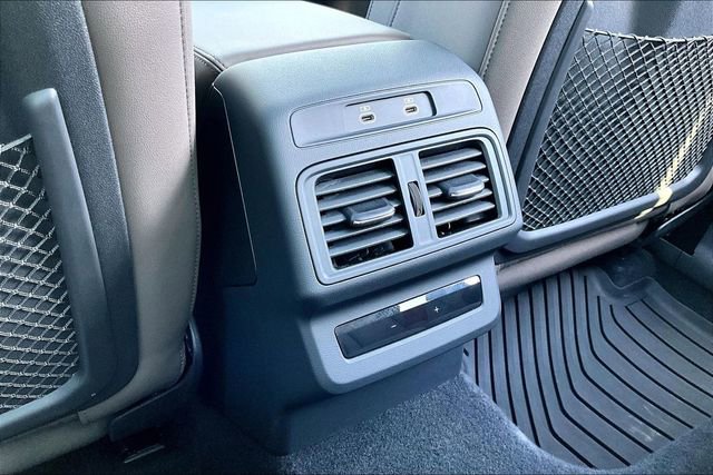 Used 2025 Audi Q5 Premium w/ Convenience Package image 10