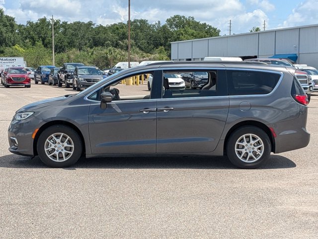 Used 2022 Chrysler Pacifica Touring-L FWD image 8