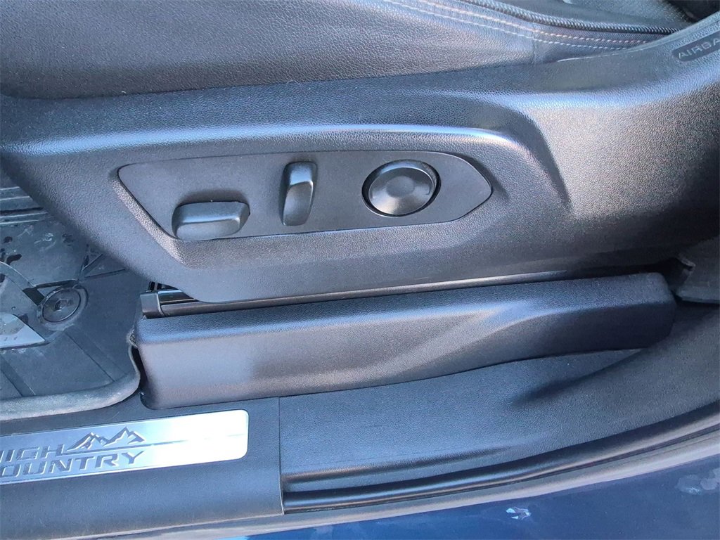 Used 2022 Chevrolet Silverado 1500 High Country image 19