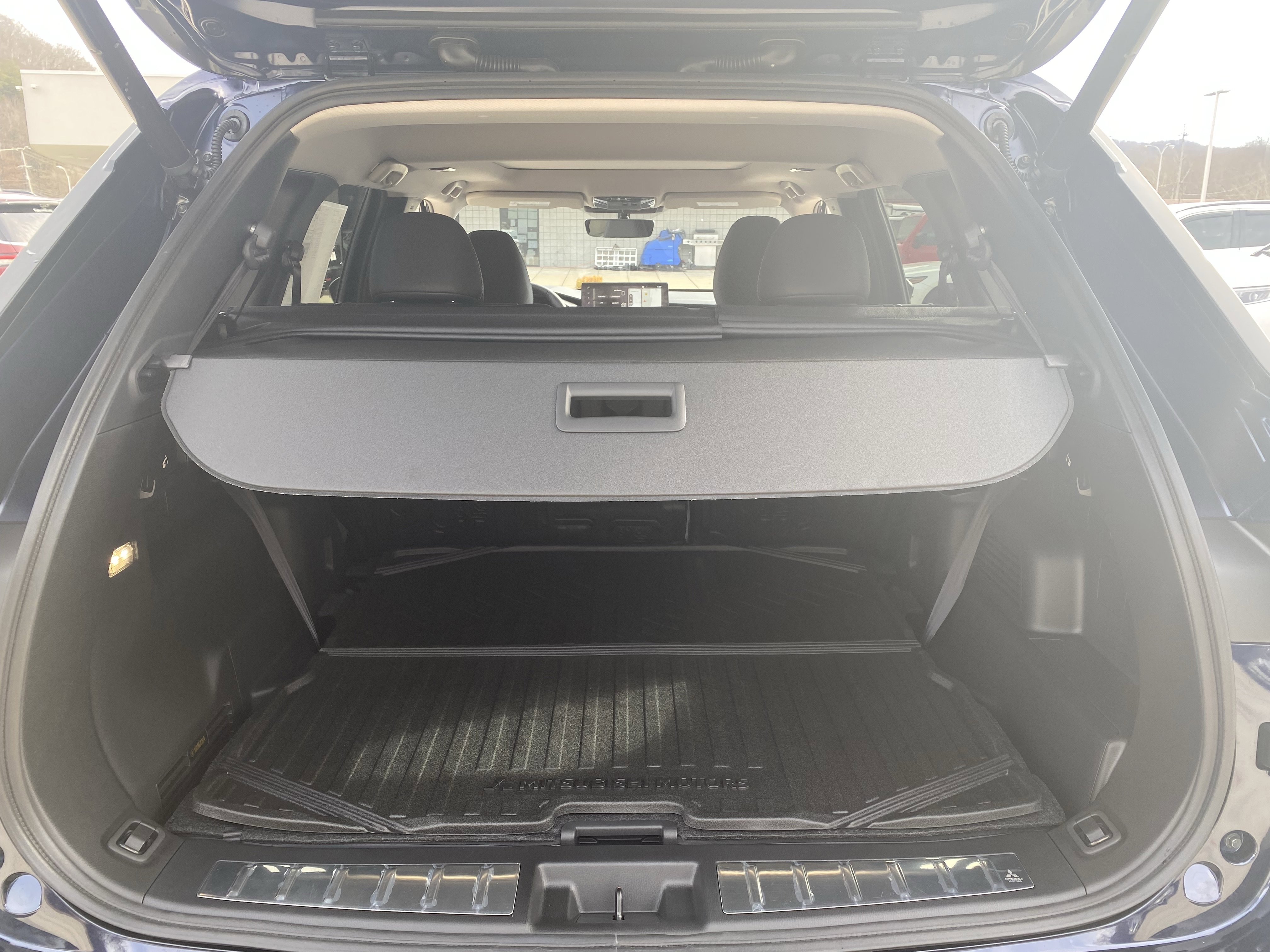 New 2026 Mitsubishi Outlander SE image 27