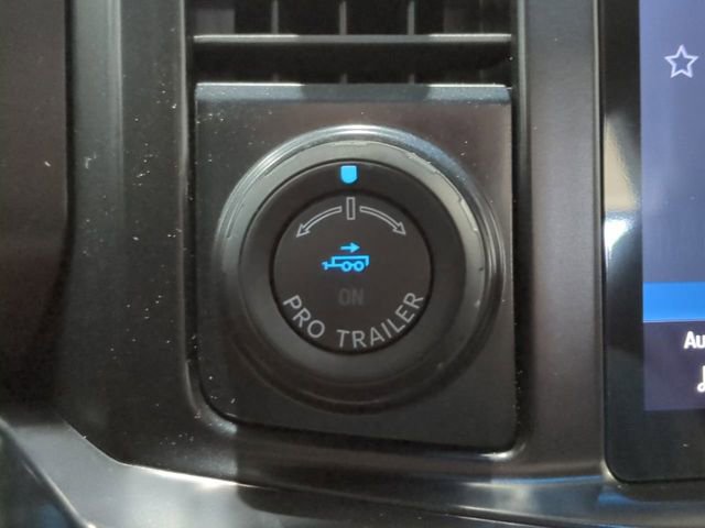 New 2026 Ford F250 Lariat w/ Black Appearance Package image 26