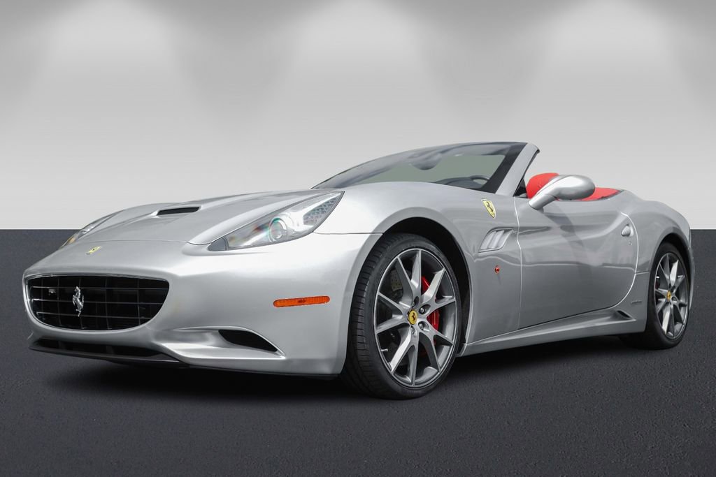 Used 2010 Ferrari California image 7