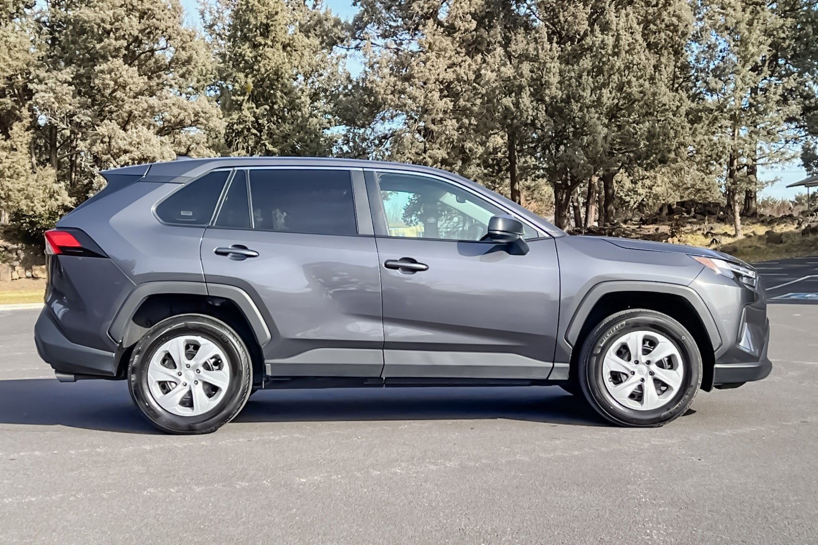 Used 2024 Toyota RAV4 LE image 3