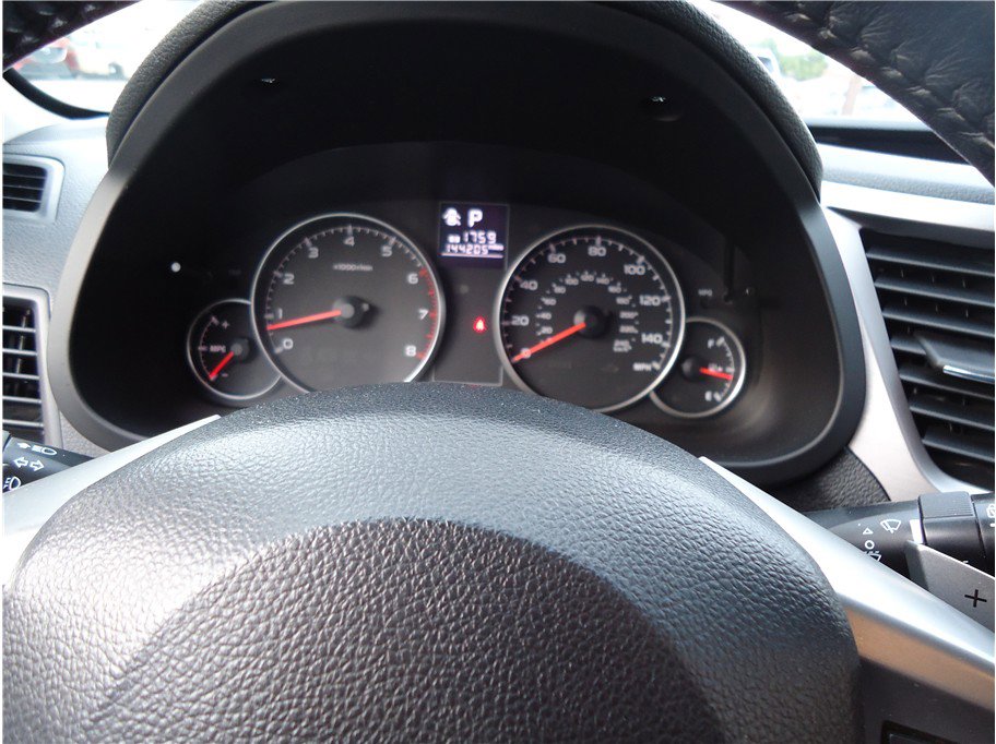 Used 2014 Subaru Outback 2.5i Premium w/ Moonroof Package AWD/4WD image 26