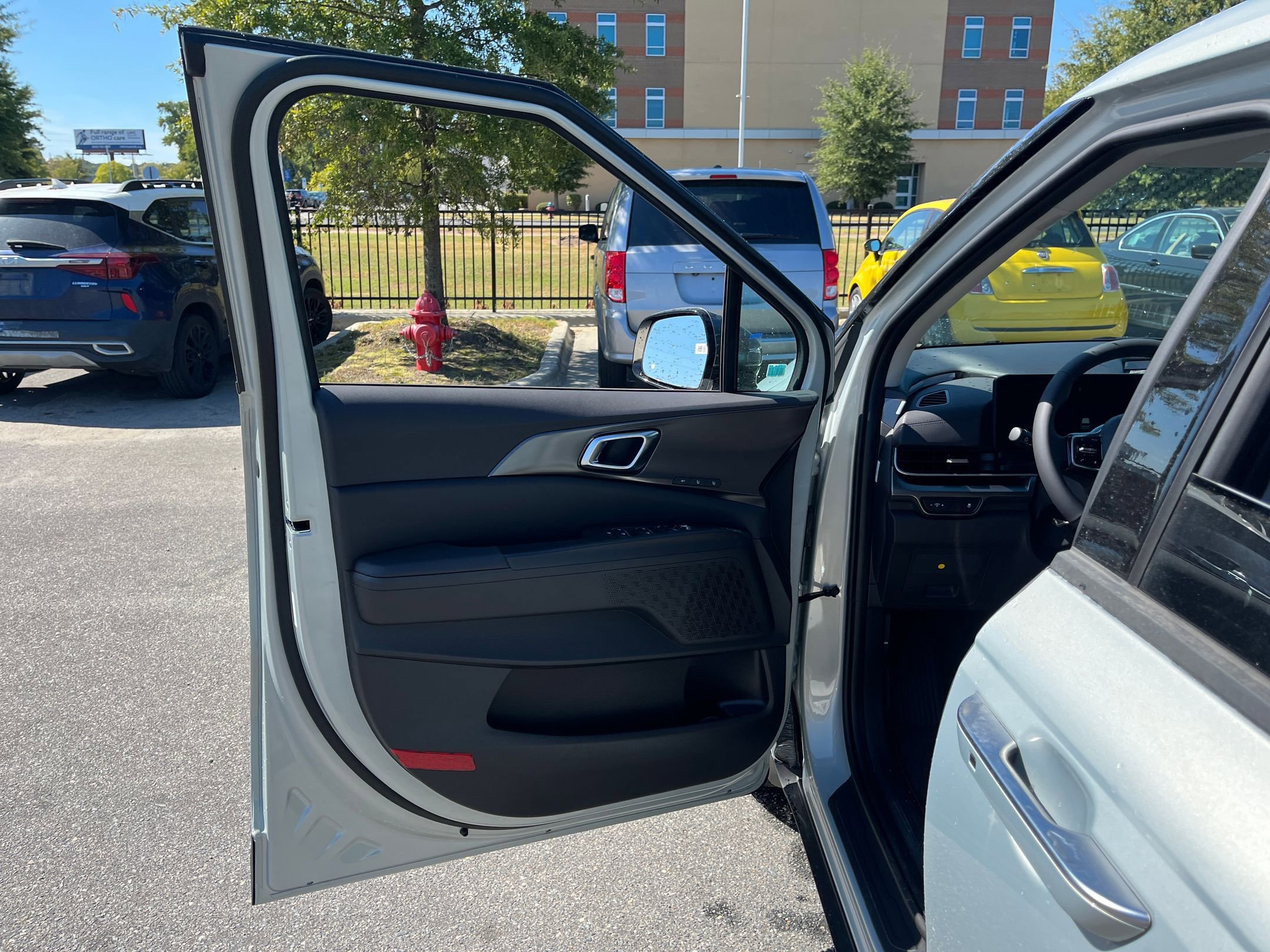 New 2026 Kia Carnival SX w/ SX Dark Edition Package image 15