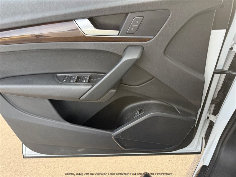 Used 2019 Audi Q5 2.0T Premium AWD/4WD image 24
