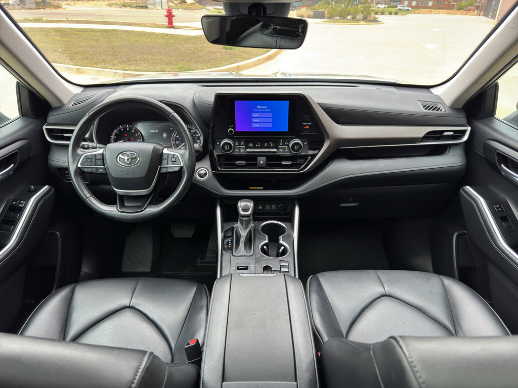 Used 2024 Toyota Highlander XLE image 21