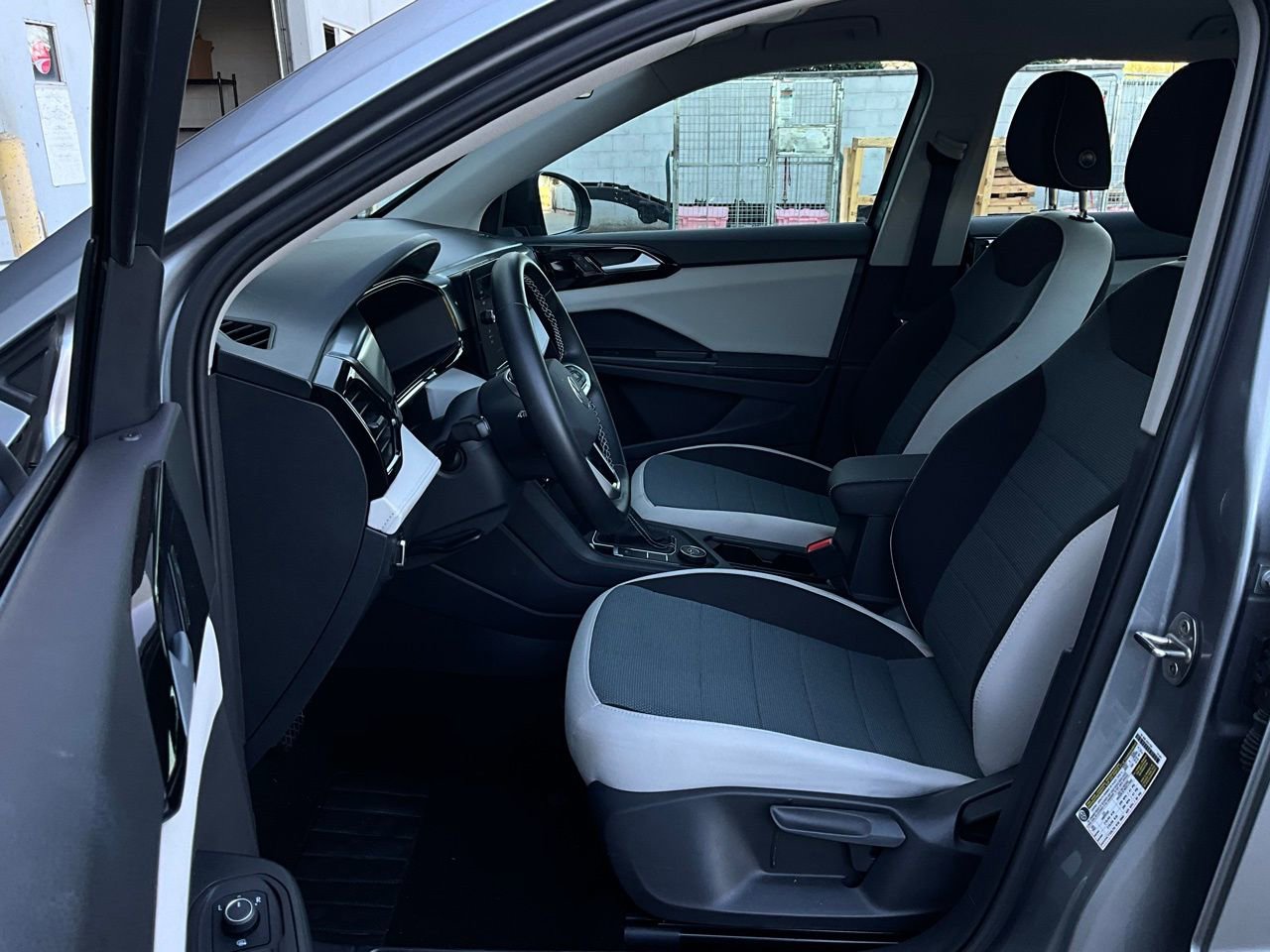 Used 2025 Volkswagen Taos S image 10