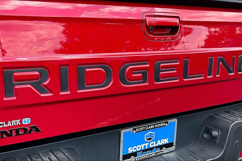 Certified 2025 Honda Ridgeline Black Edition image 23