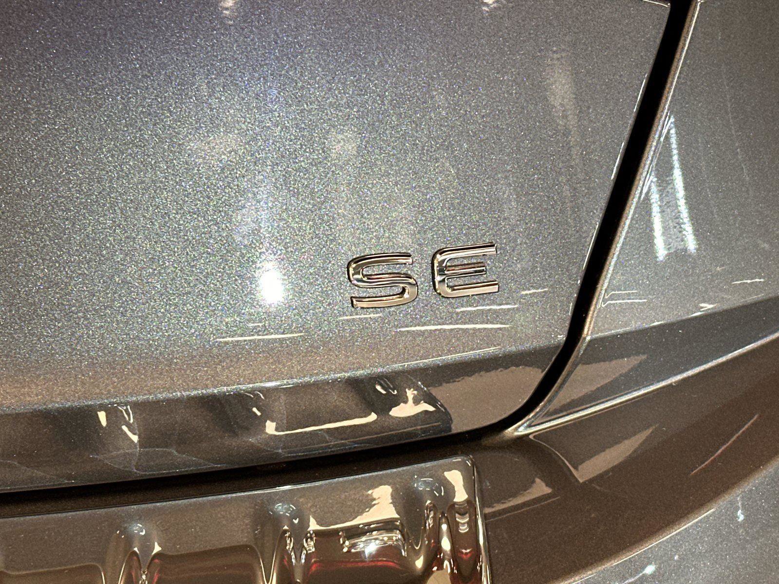 New 2026 Volkswagen Jetta SE FWD image 24