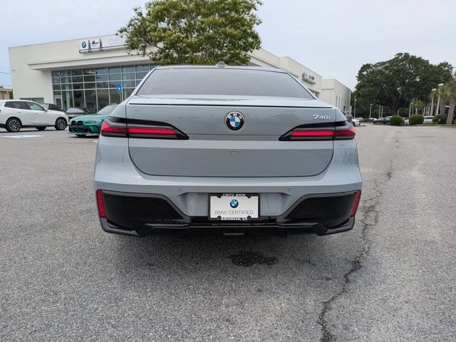 Used 2023 BMW 740i RWD image 6