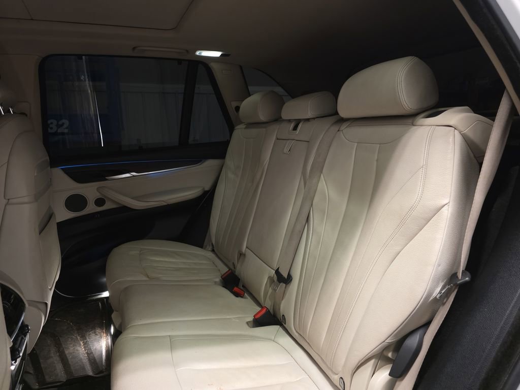 Used 2015 BMW X5 xDrive50i AWD/4WD image 27