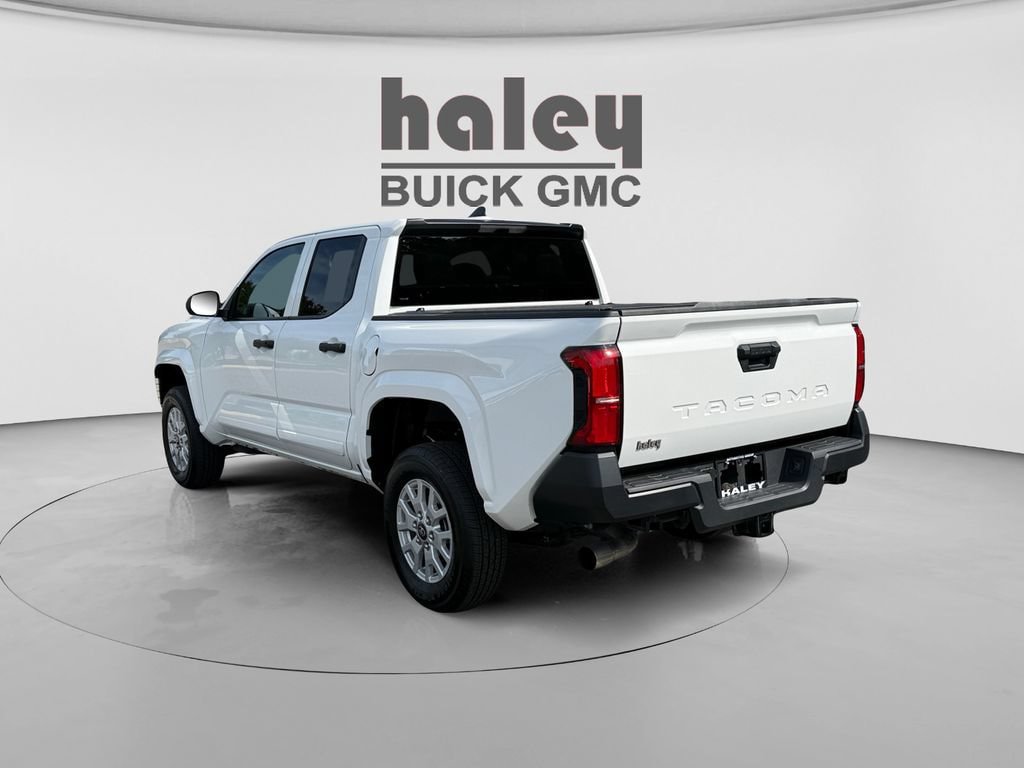 Used 2025 Toyota Tacoma SR RWD image 3