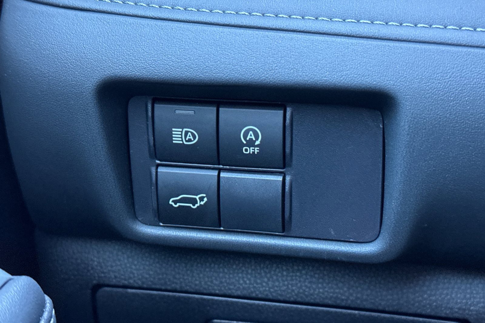 Used 2025 Toyota Highlander LE image 43