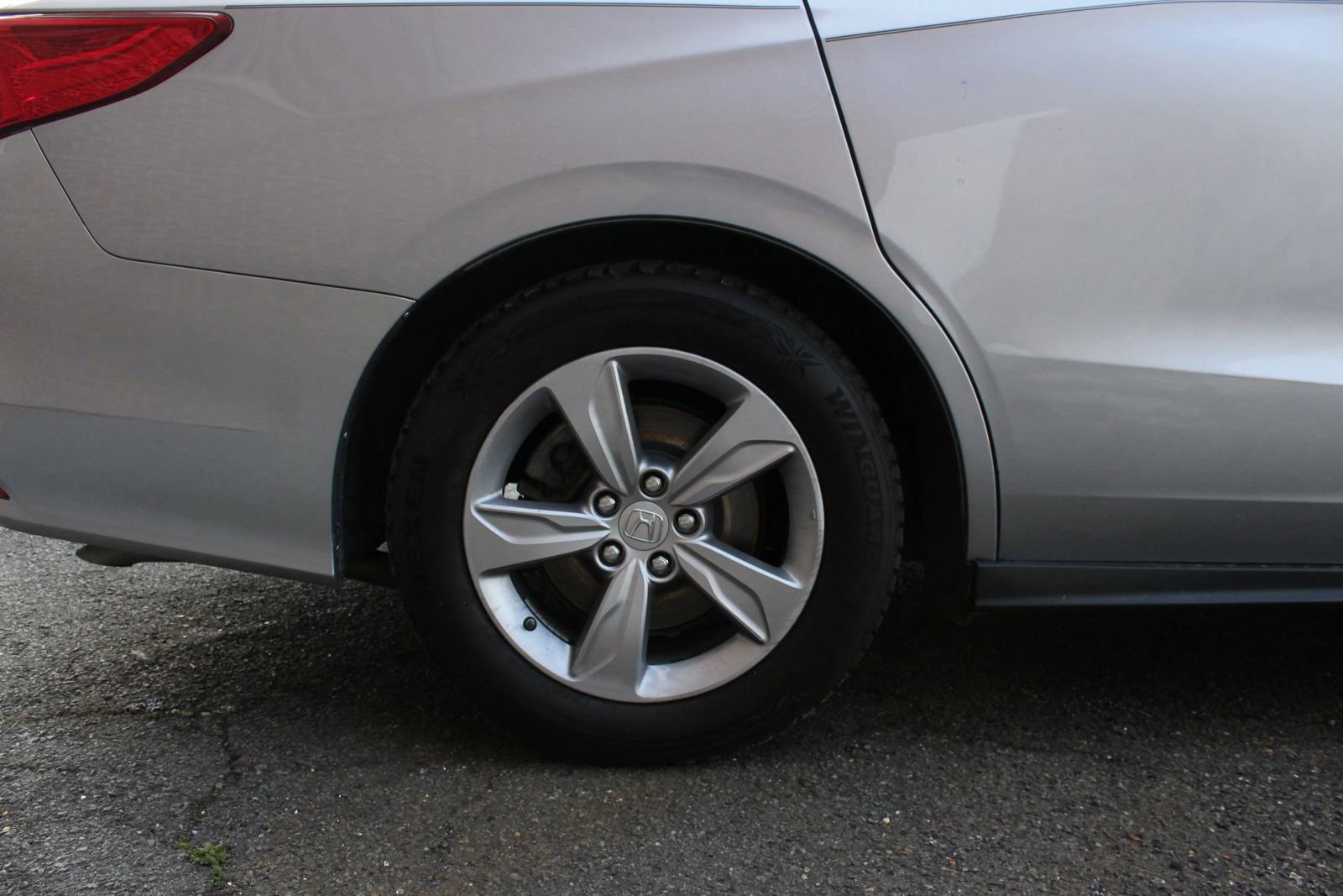 Used 2018 Honda Odyssey EX-L image 12