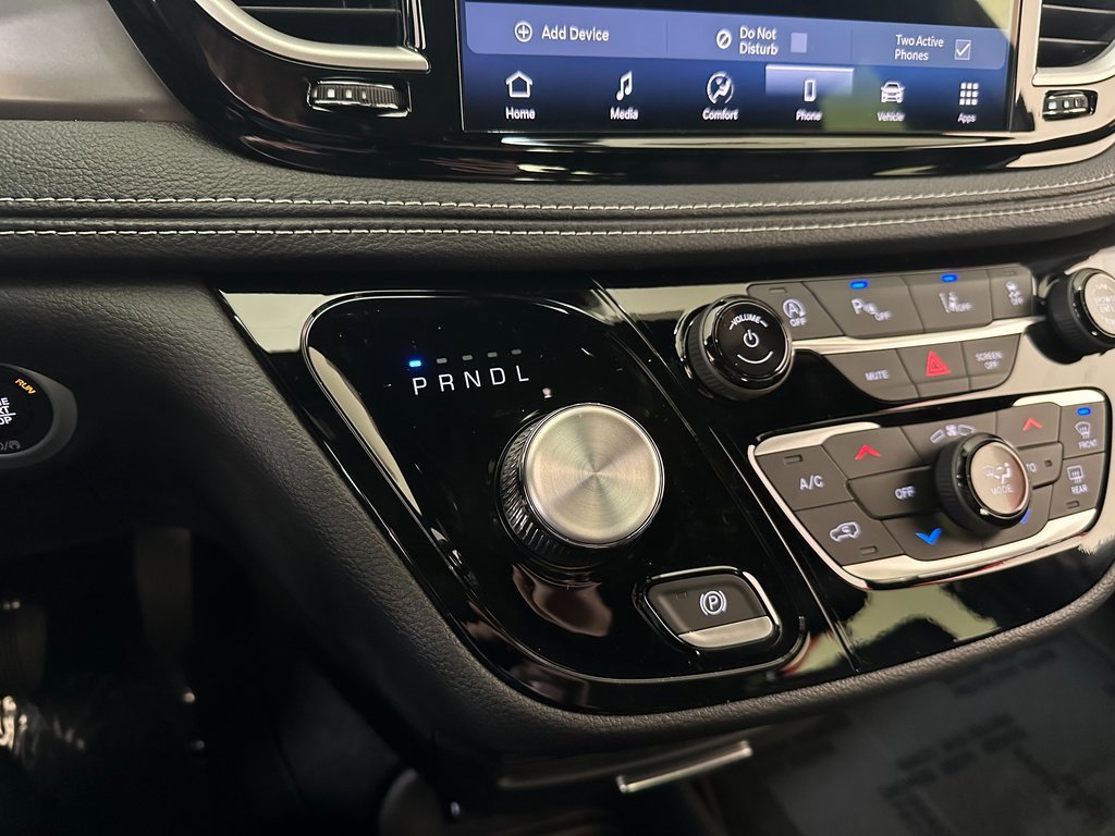 New 2026 Chrysler Pacifica Select w/ S Appearance Package image 28