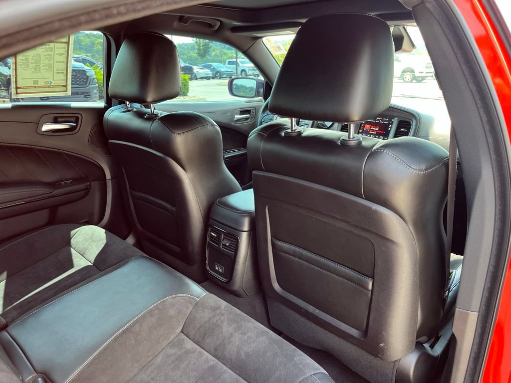 Used 2023 Dodge Charger R/T w/ Plus Group RWD image 25