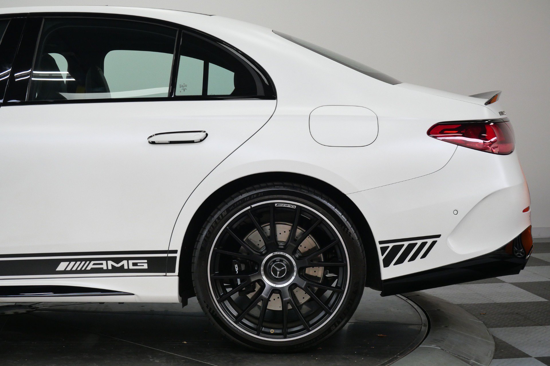 Used 2025 Mercedes-Benz E 53 AMG e 4MATIC Sedan image 47