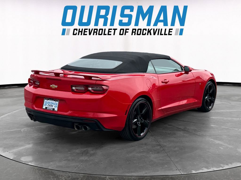 Used 2024 Chevrolet Camaro LT w/ Technology Package RWD image 6