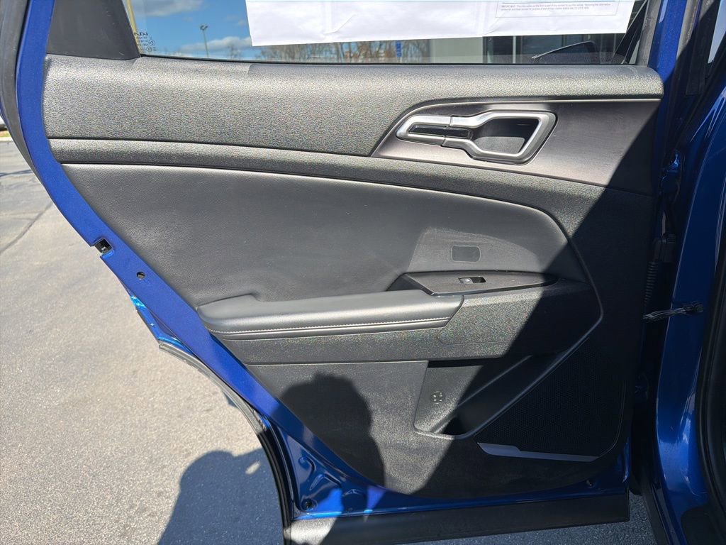 Certified 2023 Kia Sportage EX image 18