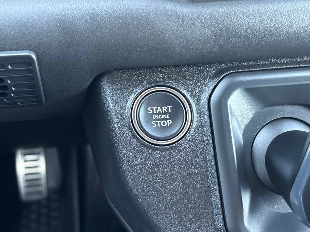 Used 2023 Land Rover Defender 110 V8 AWD/4WD image 27