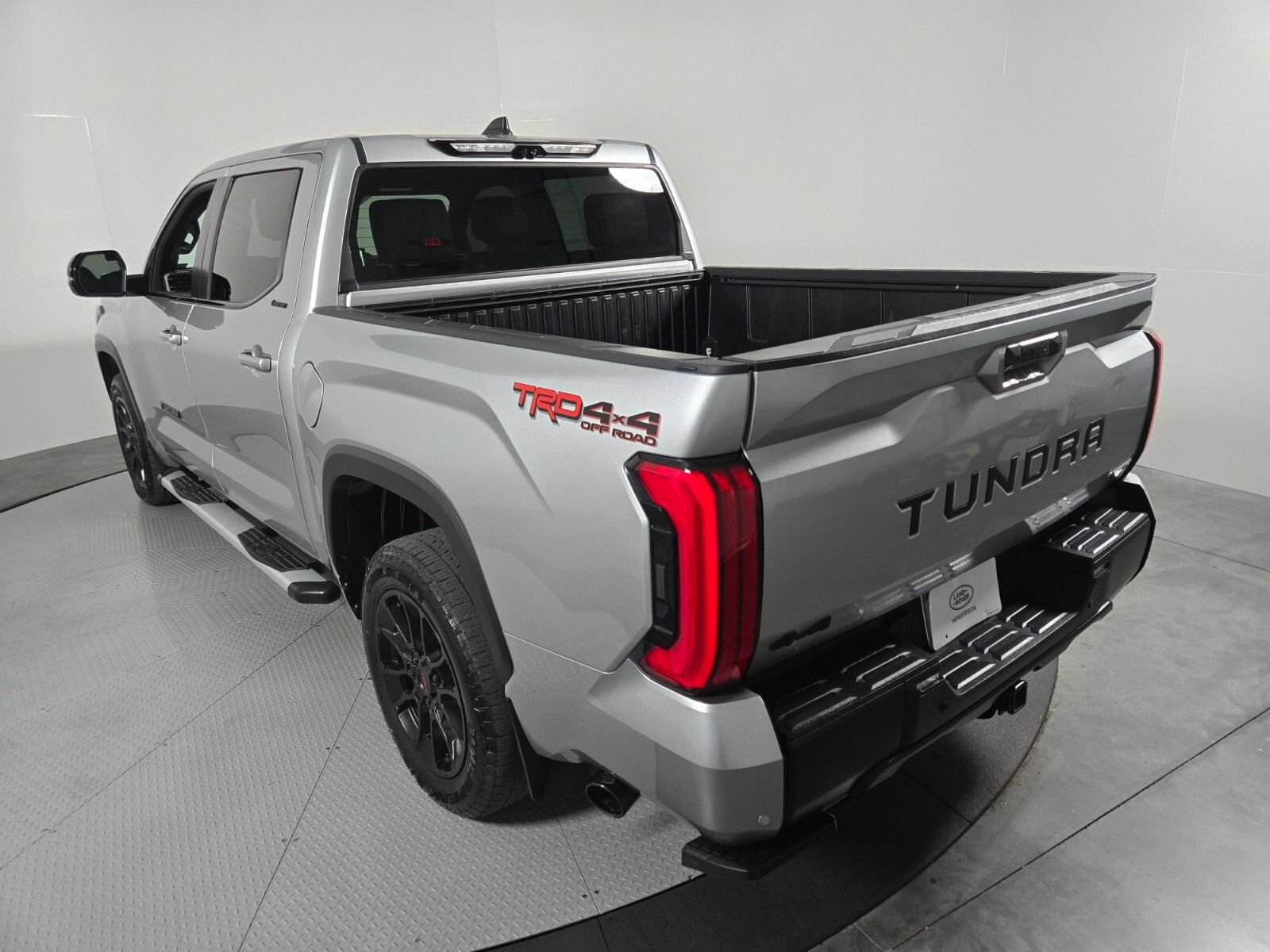 Used 2025 Toyota Tundra Limited w/ TRD Off-Road Package AWD/4WD image 17