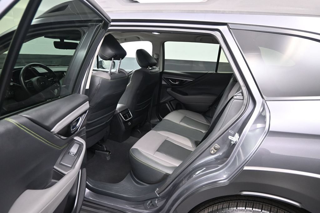 Used 2025 Subaru Outback Onyx Edition w/ Tech Package 3 AWD/4WD image 11