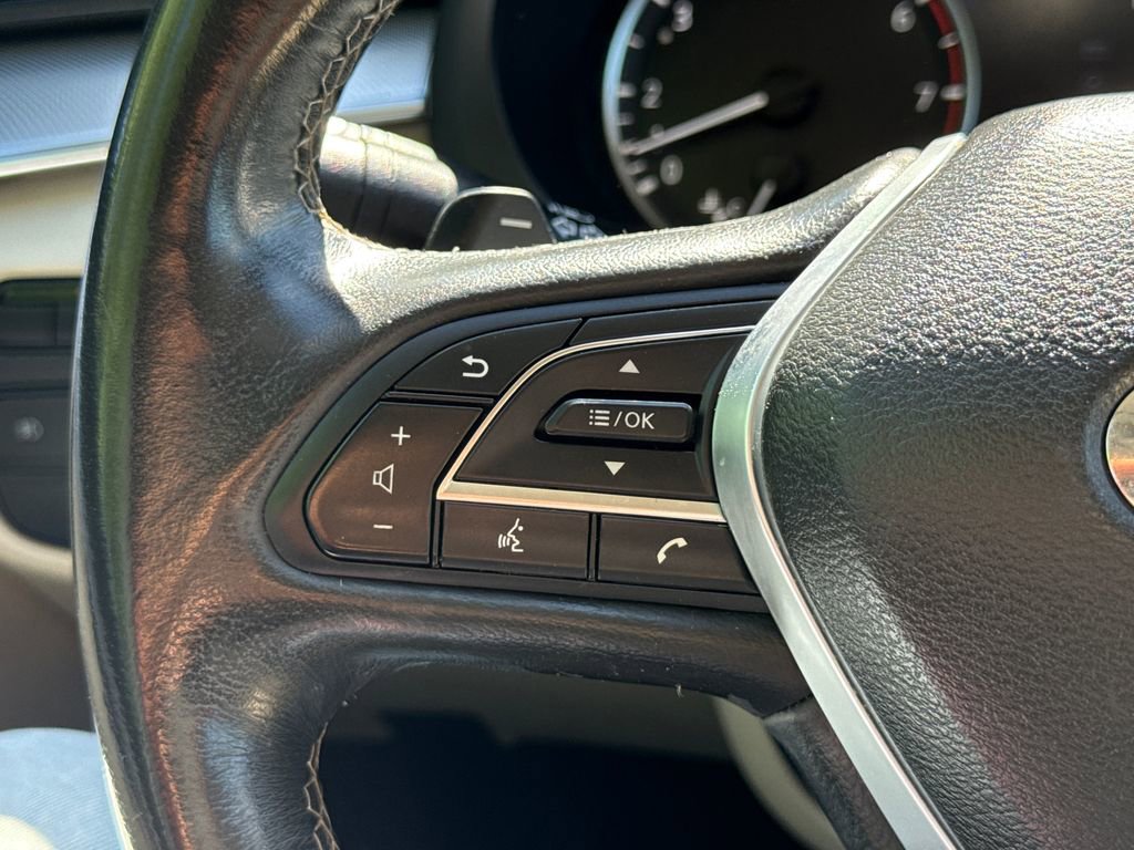 Used 2020 INFINITI QX50 Luxe w/ Navigation Package FWD image 28