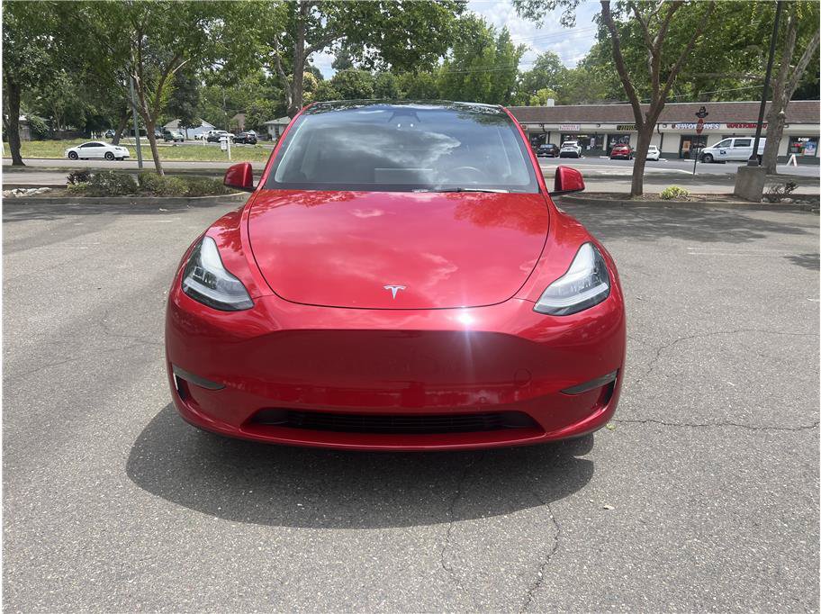 Used 2021 Tesla Model Y Long Range AWD/4WD image 2