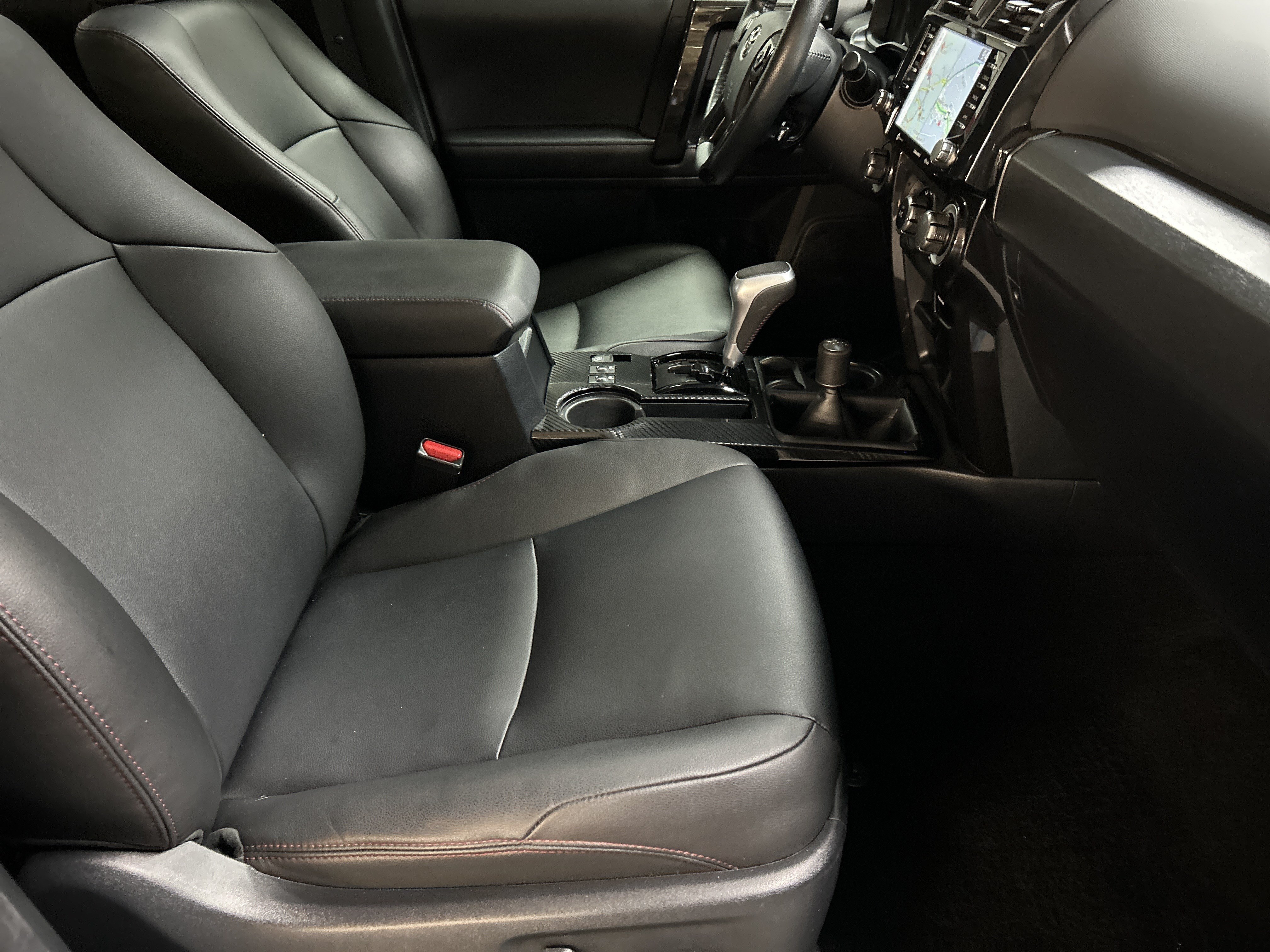Used 2023 Toyota 4Runner TRD Off-Road Premium w/ Moonroof Package AWD/4WD image 35