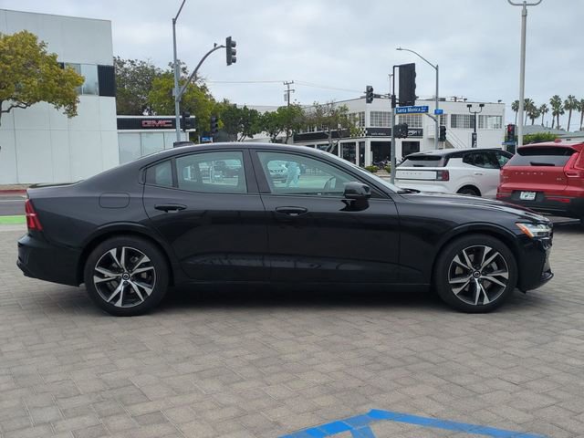 Certified 2025 Volvo S60 B5 Plus image 2
