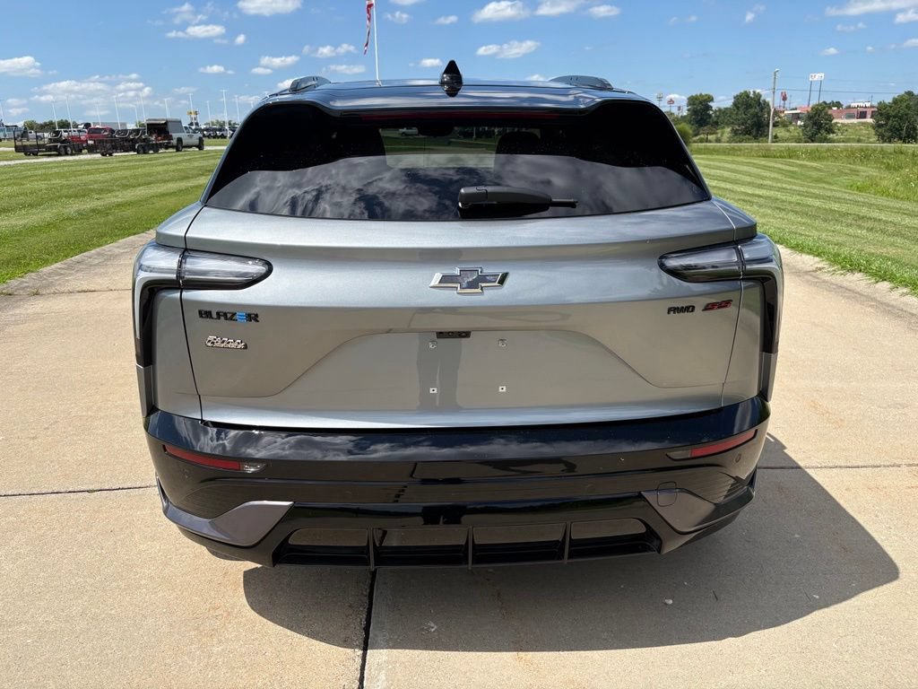 Used 2025 Chevrolet Blazer EV SS AWD/4WD image 5