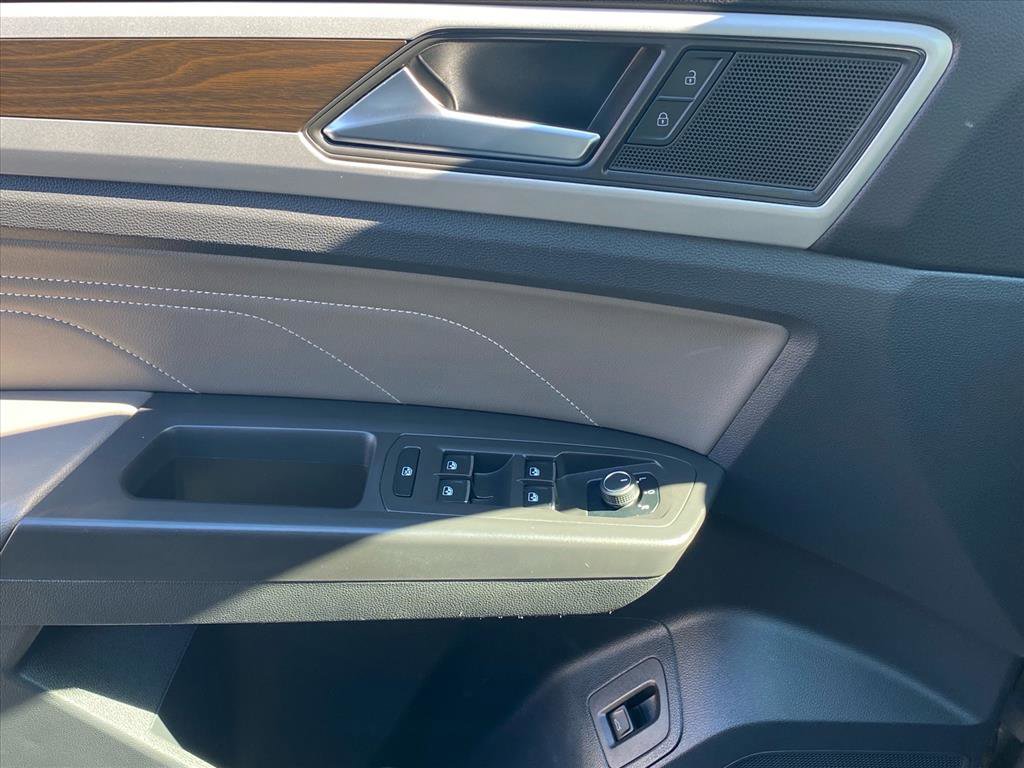 Certified 2023 Volkswagen Atlas SE w/ Panoramic Sunroof Package image 14