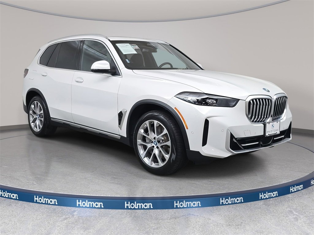 Used 2024 BMW X5 xDrive50e w/ Parking Assistance Package image 4