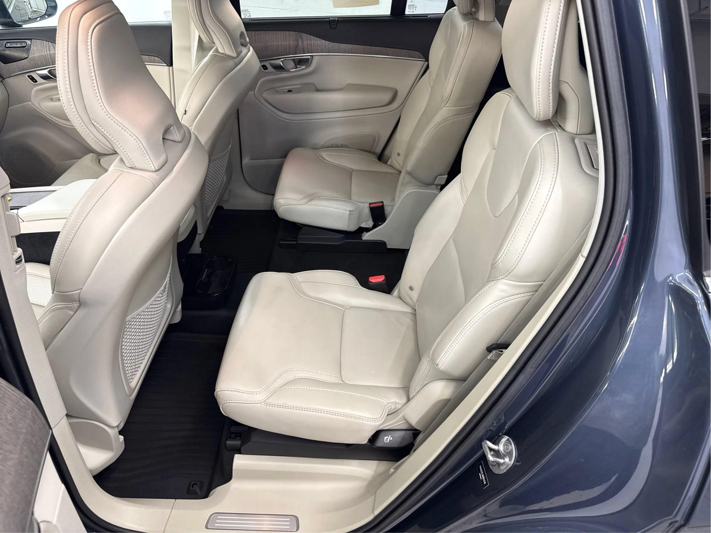 Used 2022 Volvo XC90 T6 Inscription w/ Advanced Package AWD/4WD image 14