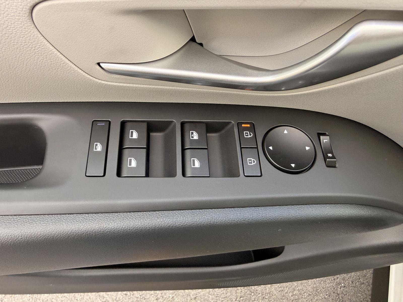 New 2026 Hyundai Tucson Blue SE AWD/4WD image 11