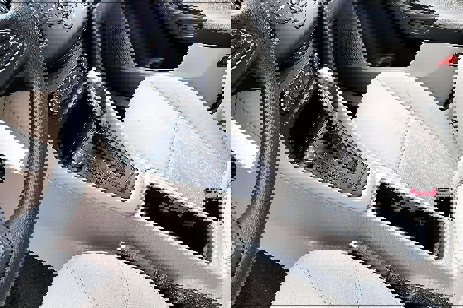 Used 2015 Ford Focus SE image 17