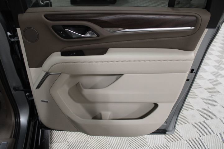 Used 2024 GMC Yukon XL Denali AWD/4WD image 30