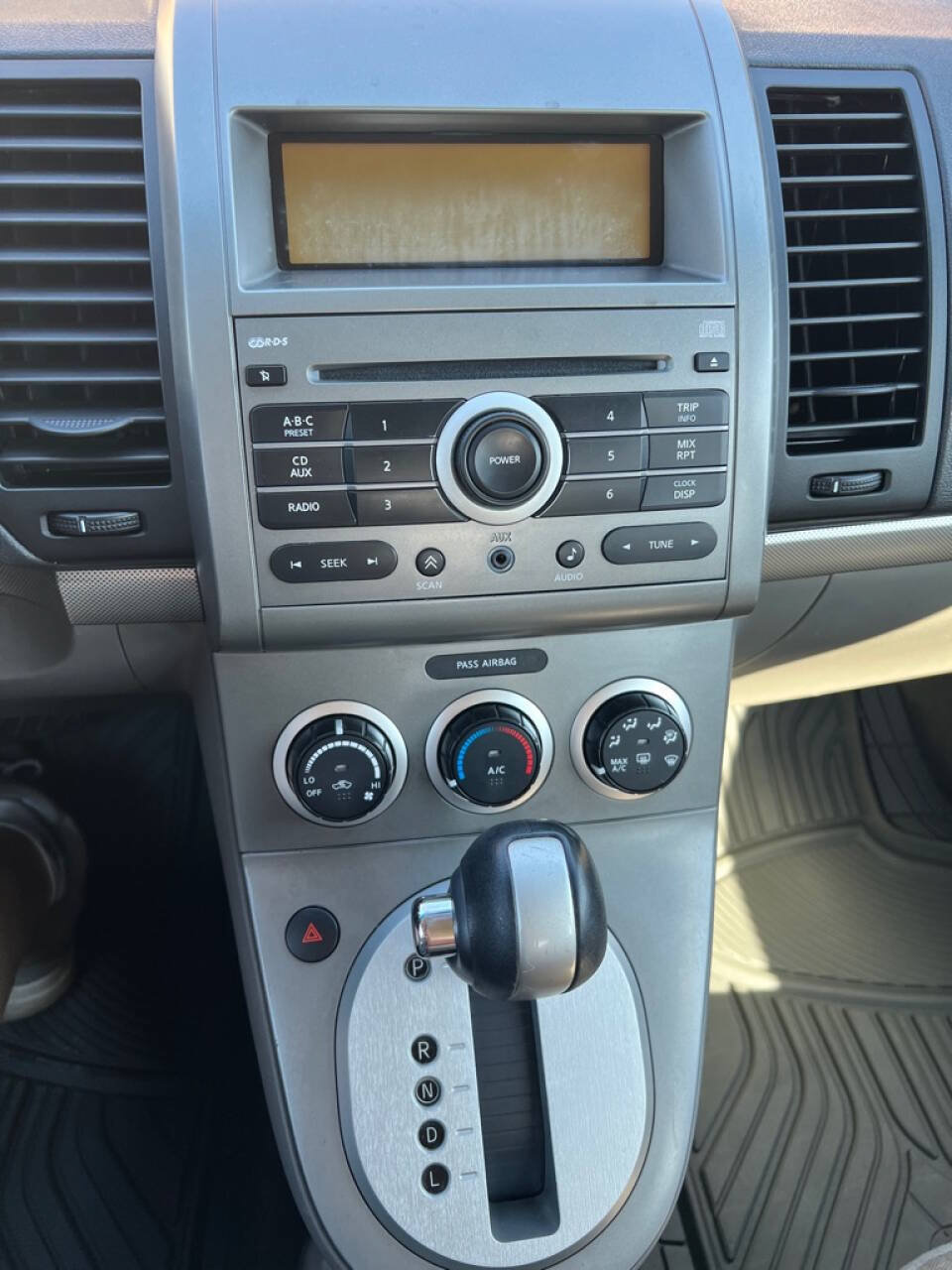 Used 2008 Nissan Sentra 2.0 S w/ Convenience Plus Pkg FWD image 27